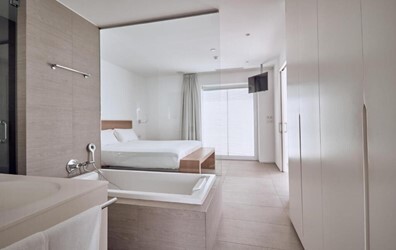 Serenity bliss 2 bedroom suite side sea view 