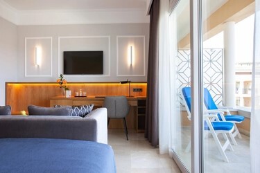 Pool View Junior Suite