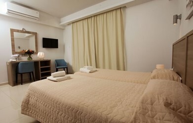 Deluxe Family Room Inland View