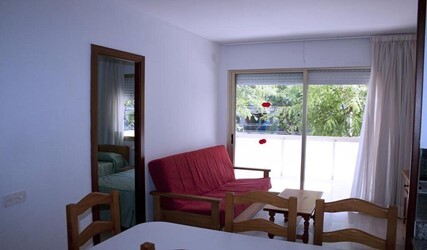 Studio (2 Adults)