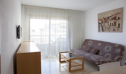 Studio (2 Adults)