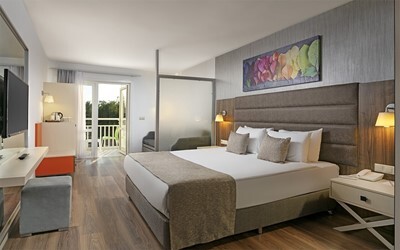 Garden Large Room