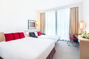 Superior Room with 1 queensize bed and sofa