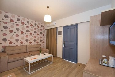 Ruby Royal Junior Suite