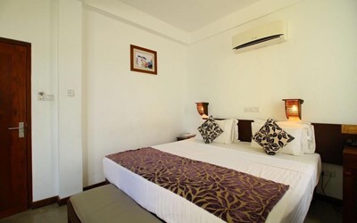 Deluxe Side Sea View & Balcony