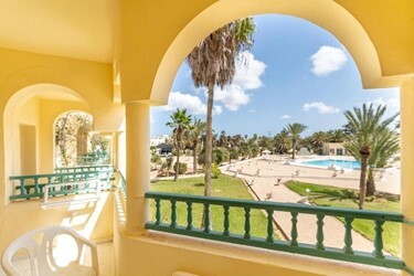 Twin Garden View