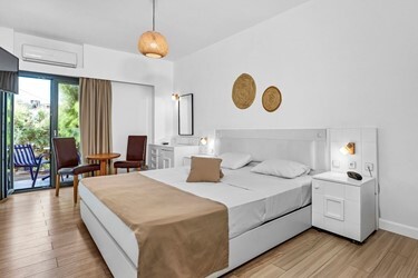 Double Room Garden View A/C