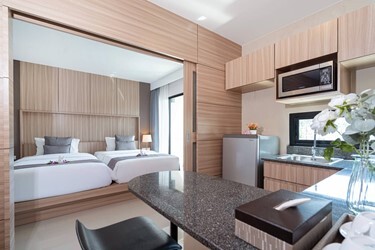 Grand Deluxe Sunset View Room
