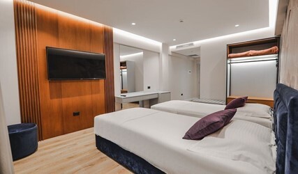 Deluxe Twin Room with Balcony