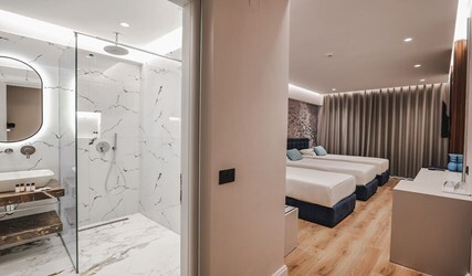 Deluxe Twin Room with Balcony