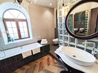 Groundfloor Suite