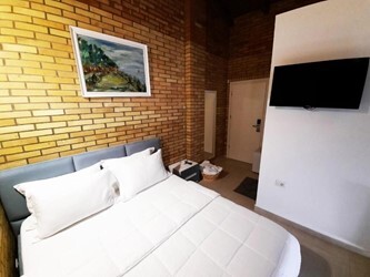 Deluxe Room with Sea View