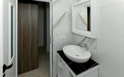 STANDARD TRPL with Balcony