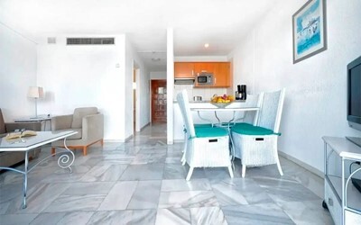 1 Bedroom Apartment Sea View