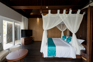 Beach Front Pool Villa