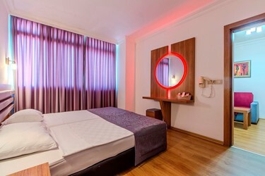 Suite Room