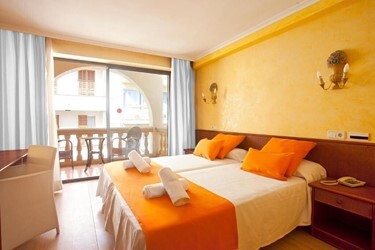 Standard Room Lateral Sea View
