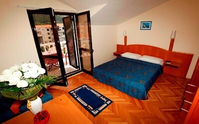 Apartment 04