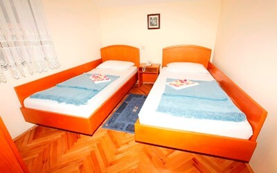 Apartment 04