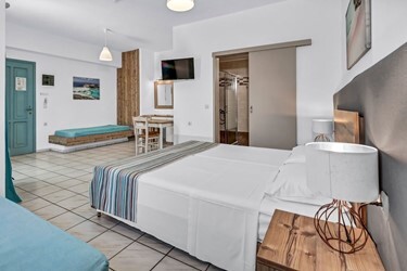 Double Room Side Sea View A/C