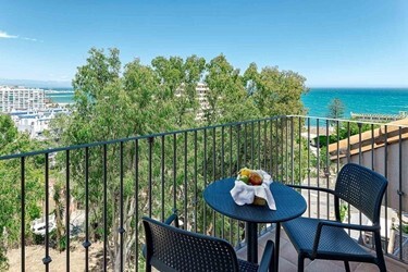 1 Bedroom Apartment Side Sea View