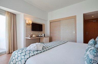 Double Room Lateral sea view