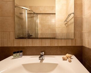 Twin Room Direct Sea View