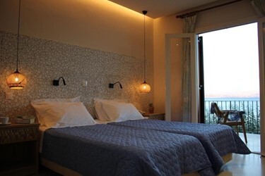 Twin / Double Room Sea View