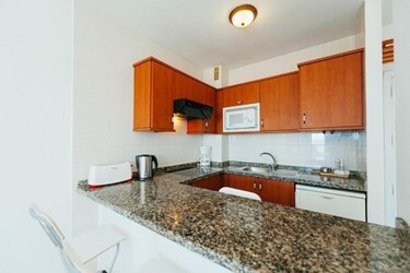 2 superior bedroom apartments