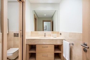 3 Bedroom Suite Partial Sea View 