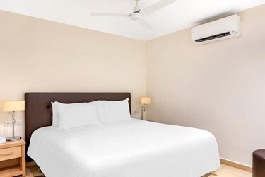 1-Bedroom Apartment