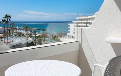 TWIN Balcony or Terrace, Lateral Sea View