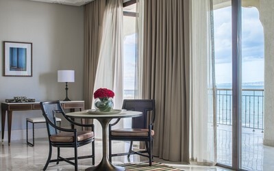 Premier Room