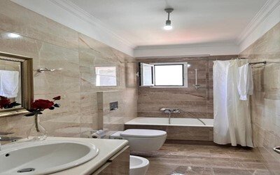  Penthouse Suite