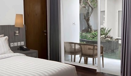 Deluxe Double or Twin Room with Lagoon View