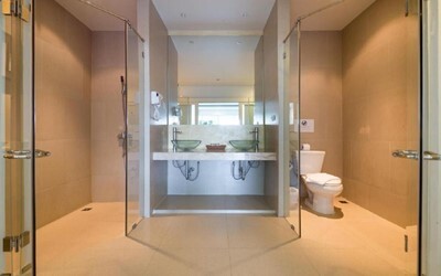 Partial Sea View Deluxe Pool Suite