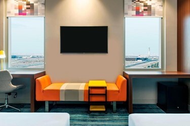 Aloft Room Guest room 2 Twins