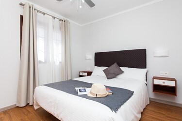 1 Bedroom Apartment Superior