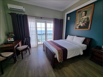 Deluxe Ocean View King