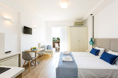 Superior Studio Pool View