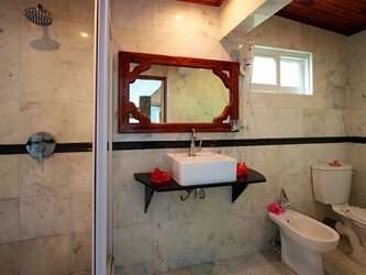 SUPERIOR ROOMS