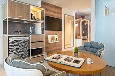 Junior Suite Room