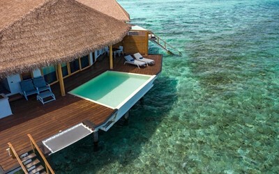 Water Suite with Pool