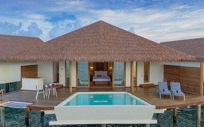 Water Suite with Pool