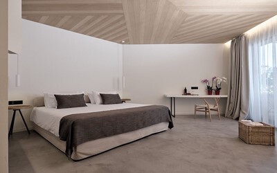 Deluxe Limited Sea View 