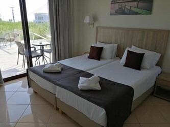 Apartment 3 Bedroom Sea View