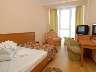 1–2-місний покращений