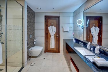 1 Bedroom Apartment – Canal View and Burj Khalifa View