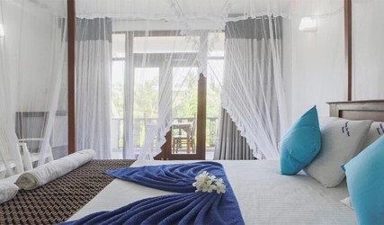 Deluxe Side Sea View