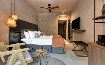 Room Tropical Retreat for 2 Adults Max 1 Child HB